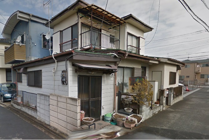 伊草店舗住宅