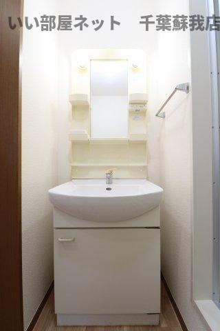 洗面設備　朝の準備に活躍する、洗髪洗面化粧台！