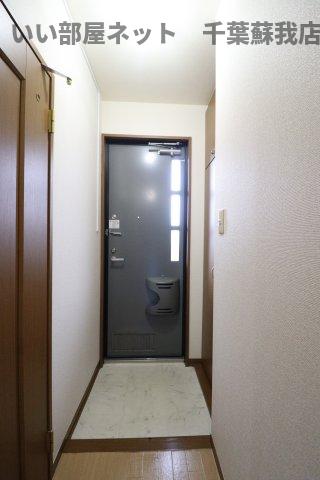 玄関　収納もある玄関です