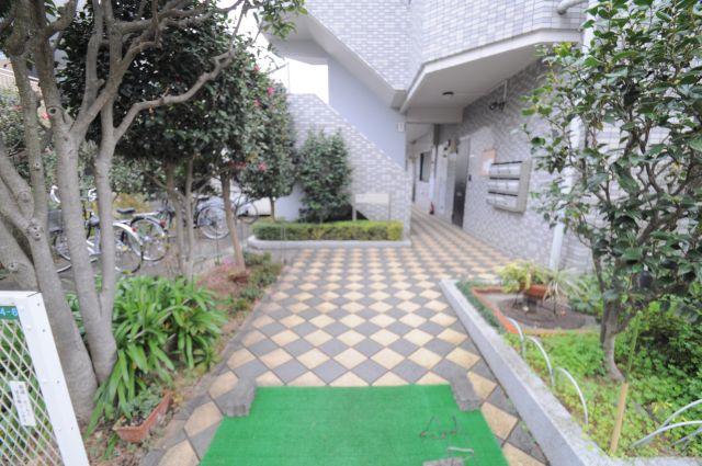庭　※別部屋参考写真です