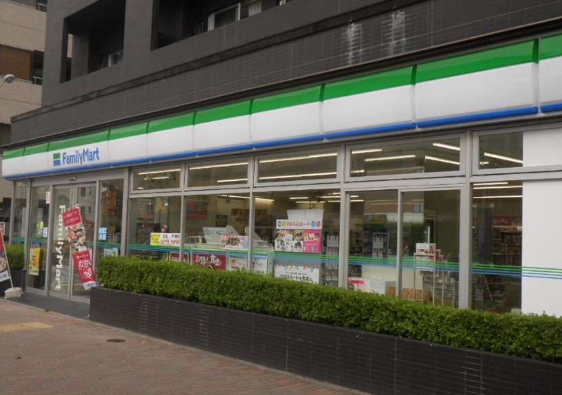 コンビニ　ファミリーマート中央月島三丁目店（コンビニ）まで140m