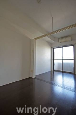 No.72 HARBOR EAST TOWERの居間写真