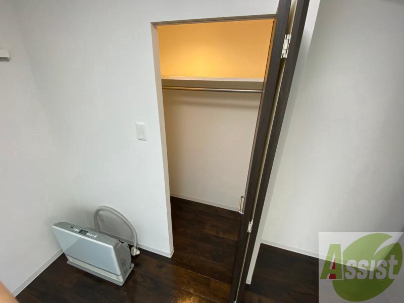 収納　寝室の収納です。部屋がすっきり片付きます。