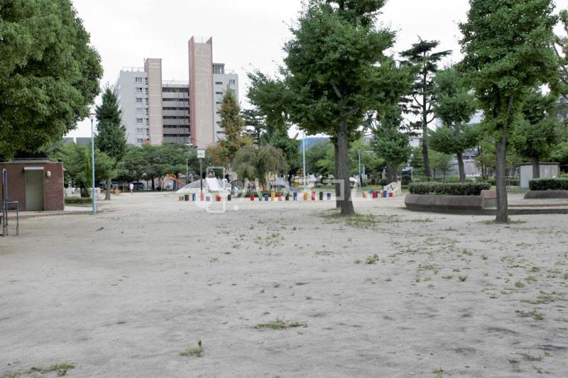 公園　鶴町中央公園（公園）まで453m