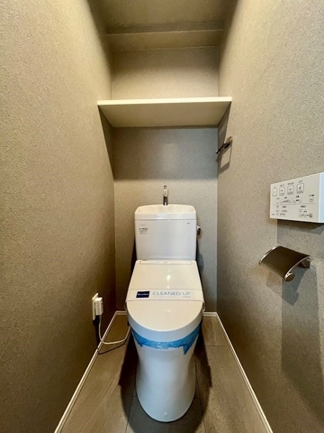 東京メトロ日比谷線 広尾駅 徒歩7分 12階建 築21年のトイレ写真