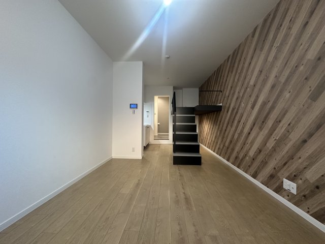 Nesta Residence 大正の居間写真
