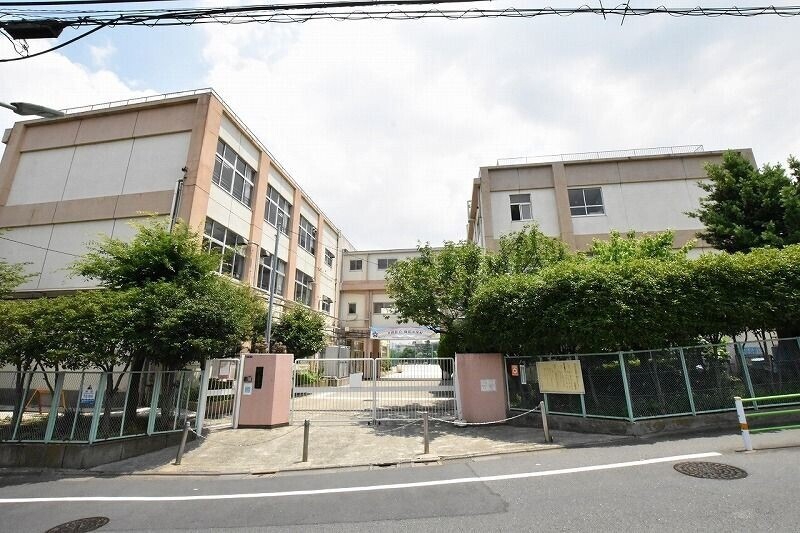 小学校　梅田小学校（小学校）まで19m