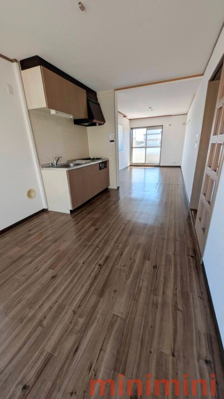 アニマン高槻阿武山の居間写真