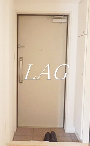 玄関　玄関です。