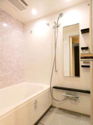 バス・シャワールーム　他部屋参考写真です。
