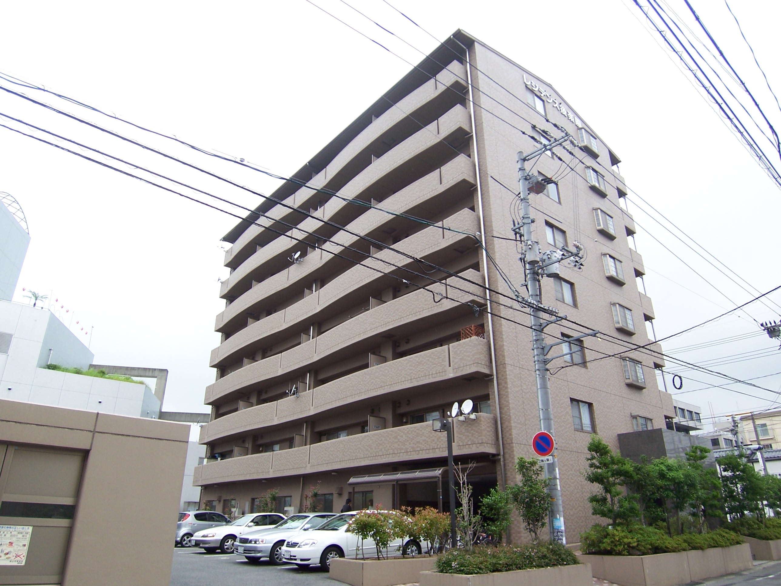 岡山市中区古京町のマンションの建物外観