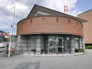 【安芸高田市吉田町吉田のアパートの銀行】