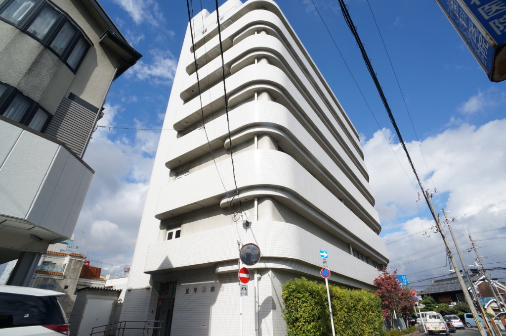 【橿原市上品寺町のマンションの病院】