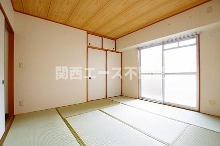 【堺市西区浜寺諏訪森町西のマンションの収納】