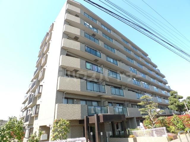 松戸市松戸のマンションの建物外観