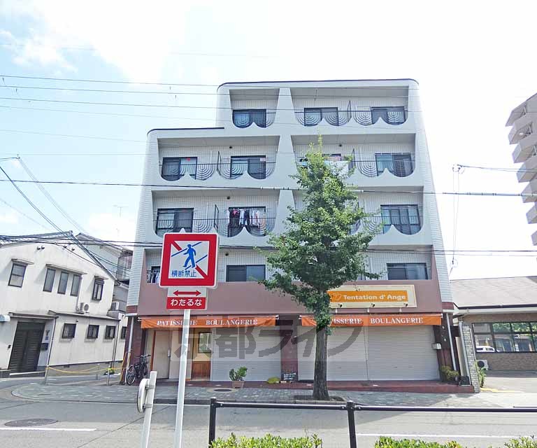 京都市北区紫野十二坊町のマンションの建物外観