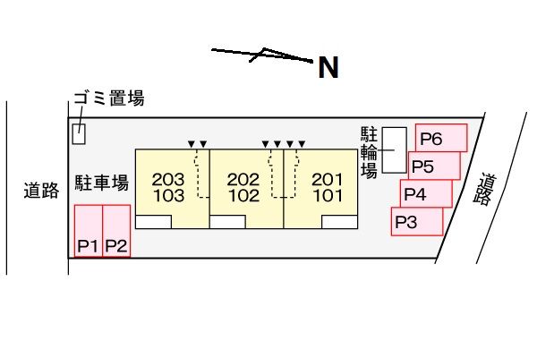 【ルミエールの駐車場】