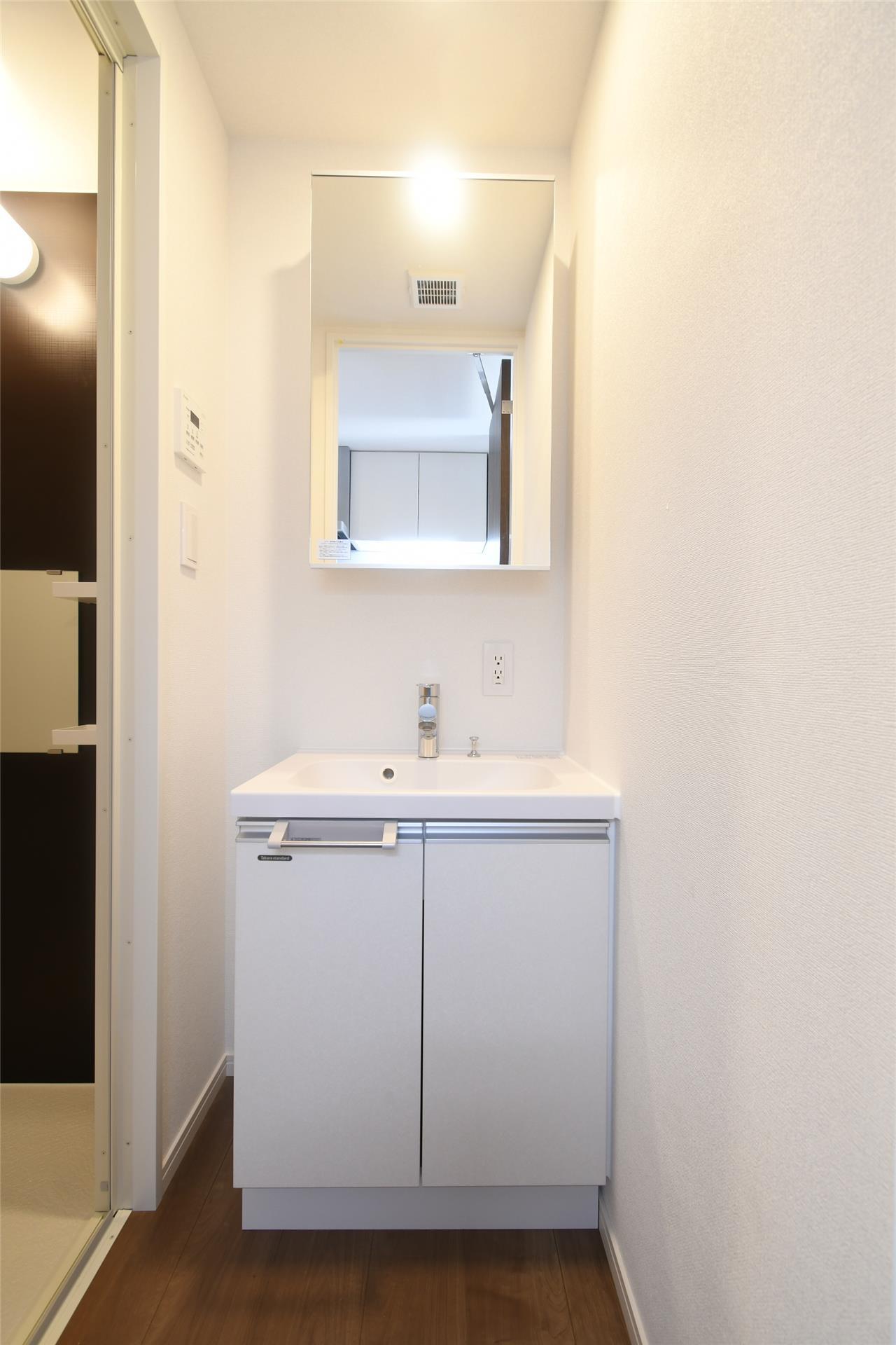 洗面設備　洗髪洗面化粧台