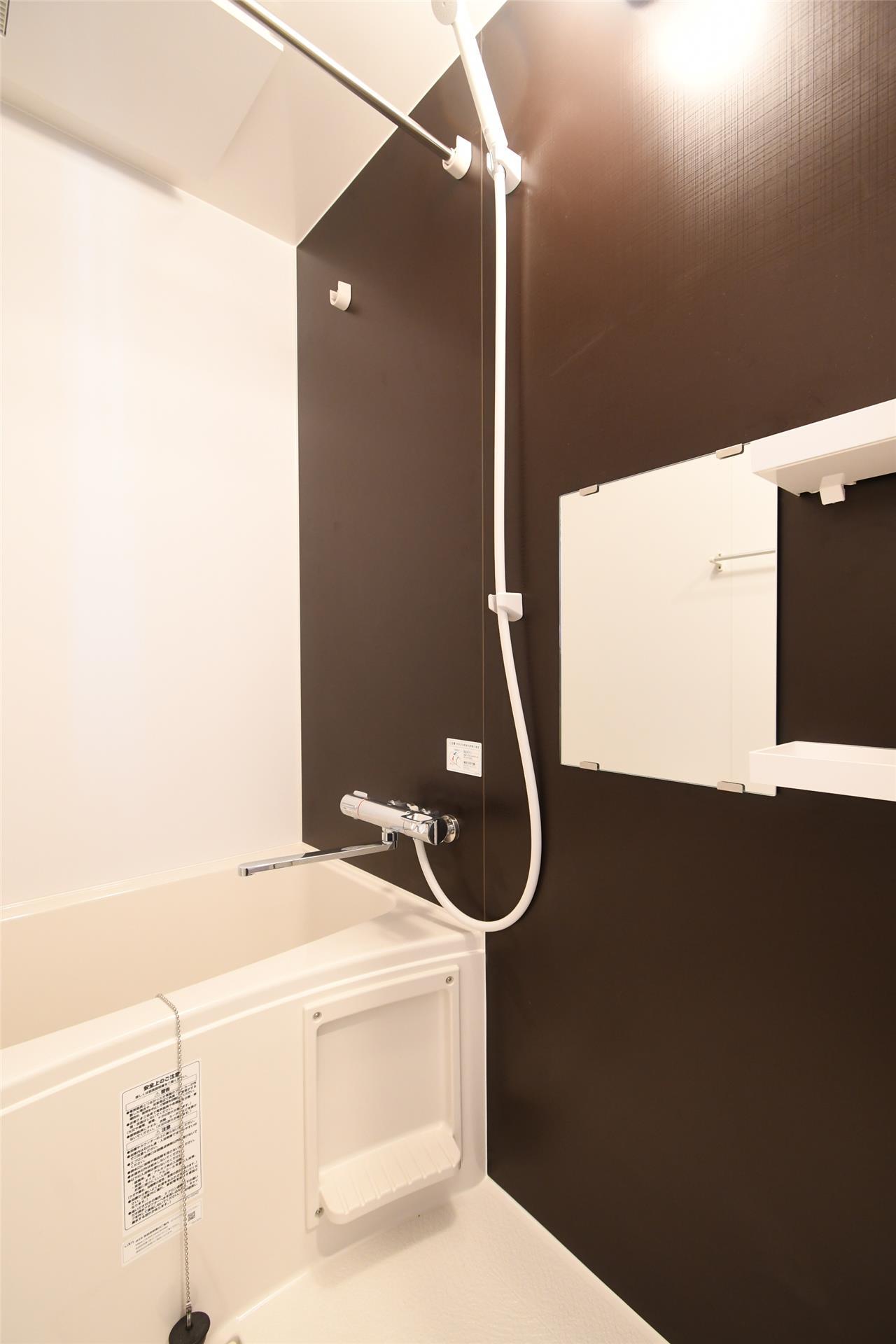 バス・シャワールーム　浴室