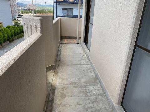 　バルコニー　ベランダ