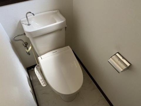 　トイレ　トイレ