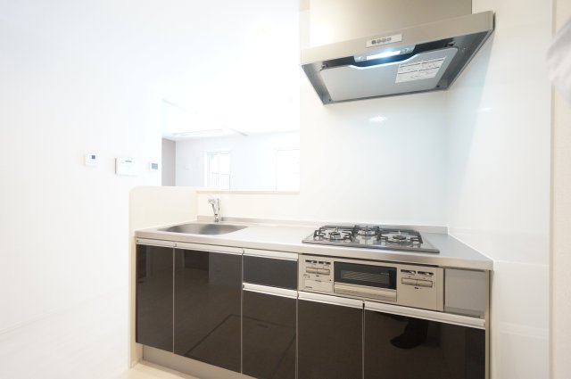 キッチン　※同物件・同タイプの写真です。