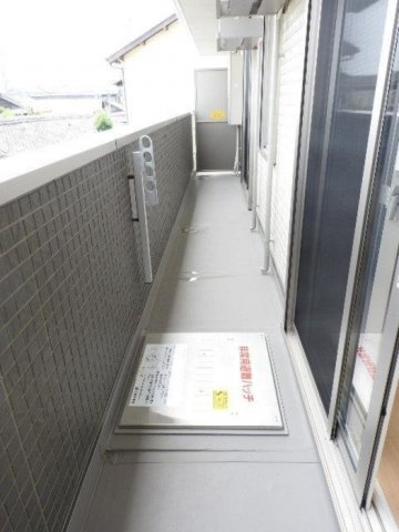 バルコニー　お洗濯にも便利なバルコニー付き