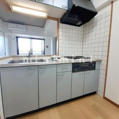 キッチン　※写真は他号室を含む為現状優先とさせて頂きます