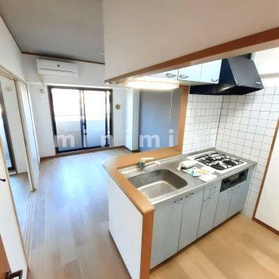 居室・リビング　※写真は他号室を含む為現状優先とさせて頂きます