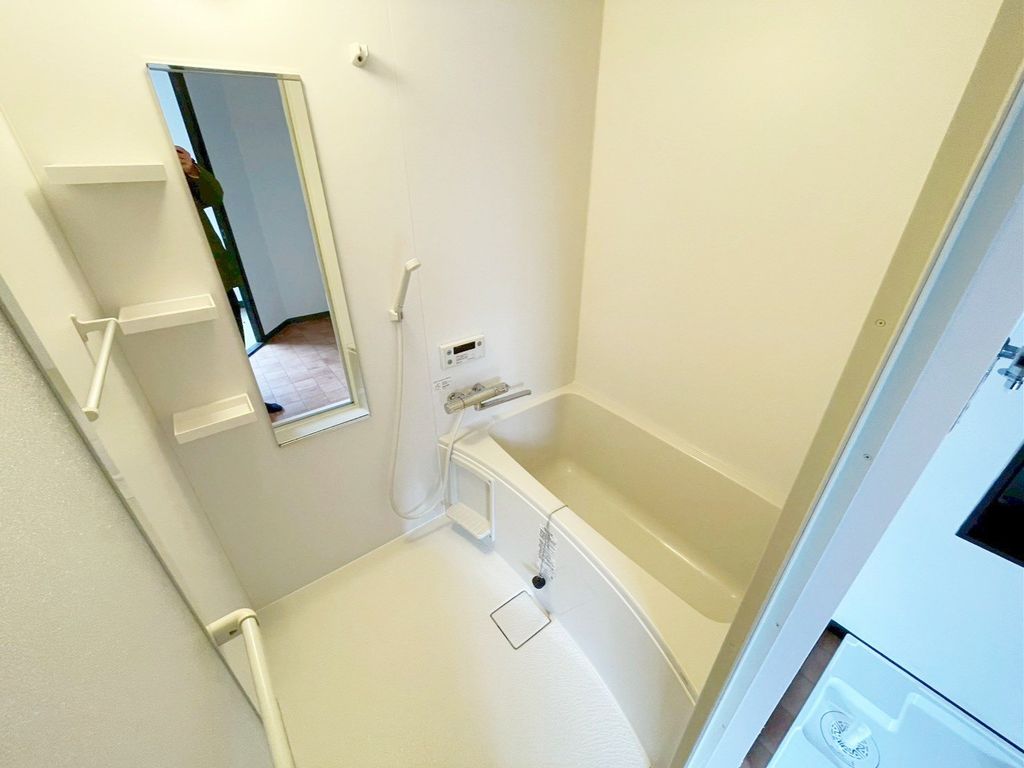 バス・シャワールーム　洗面