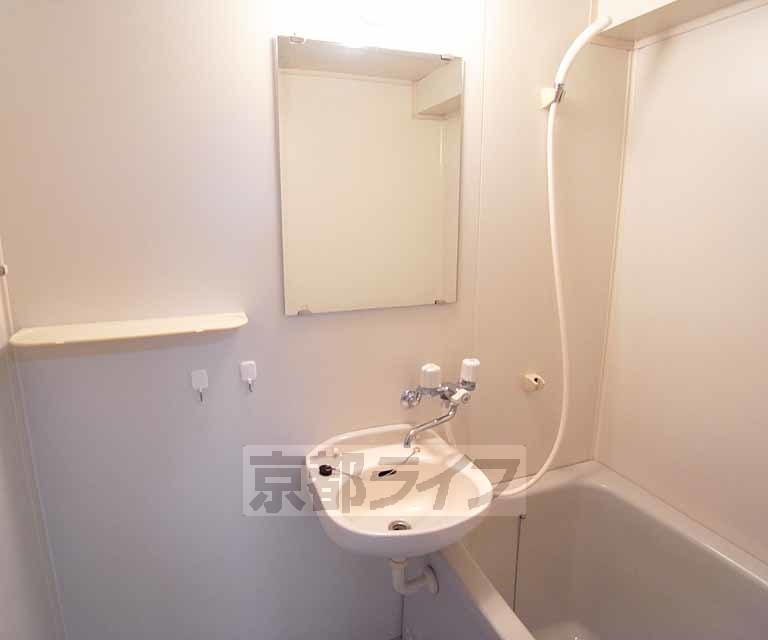 洗面設備　洗面台も付いております！