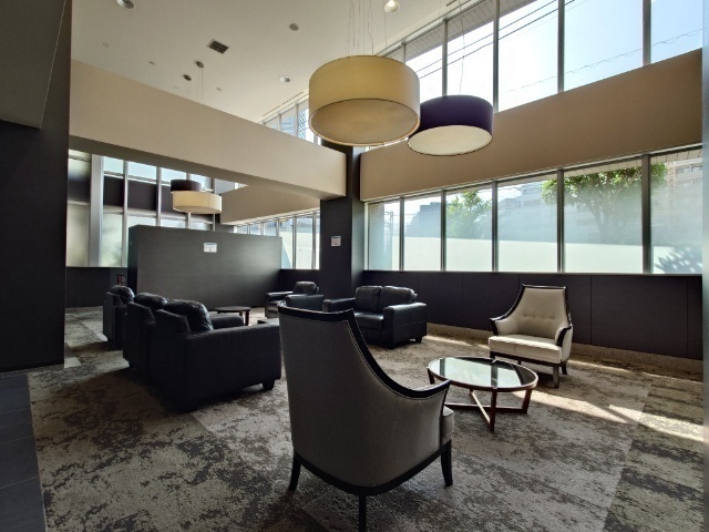 ロビー　オートロック完備