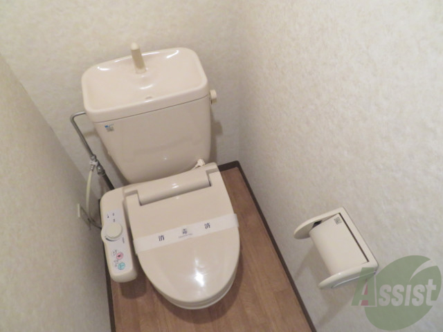 トイレ　ウォシュレット付きのトイレです。シャワートイレは日本の宝。