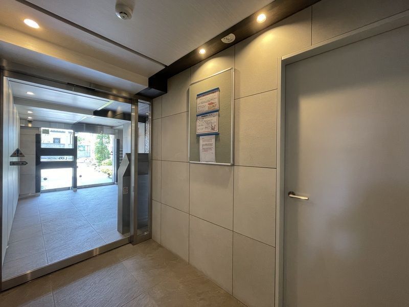 エントランス　共用部分も大変綺麗★