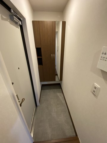 玄関　※別の間取りのお部屋のお写真です※