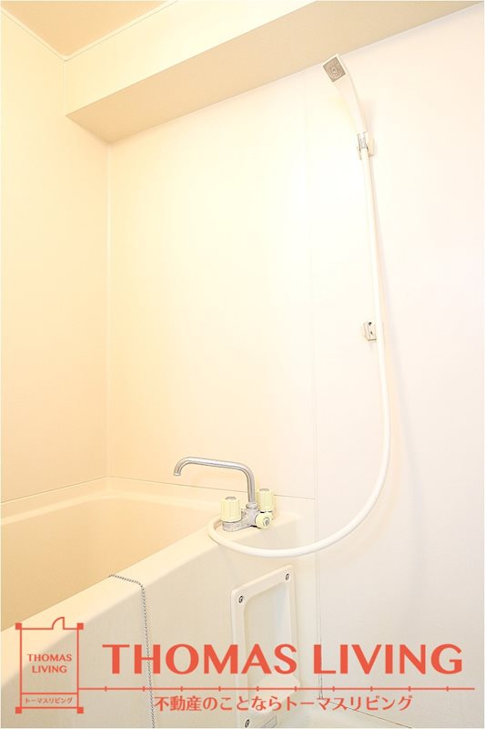 バス・シャワールーム　※写真を準備中のため、同物件の別室写真をご参照下さい。