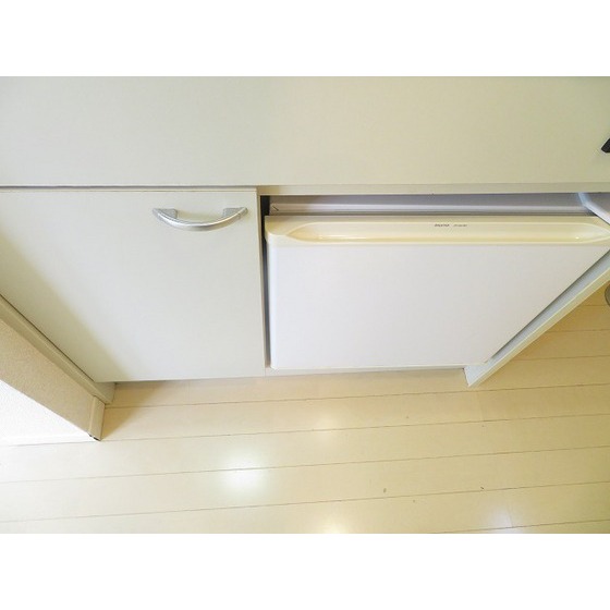 キッチン　ミニ冷蔵庫