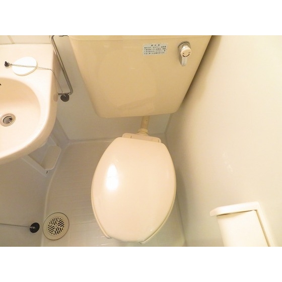 トイレ　トイレもきれいです