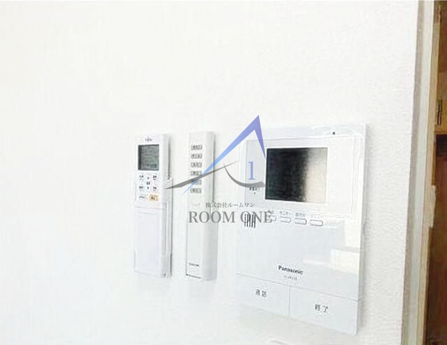 セキュリティ　モニター付きインターホンです。