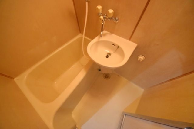 バス・シャワールーム　★清潔感のあるバスルーム★