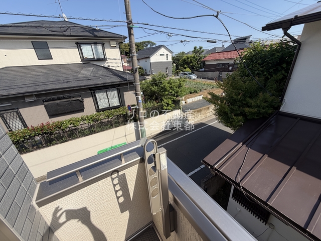 眺望　バルコニーからの景色です！圧迫感がないので暮らしやすい♪