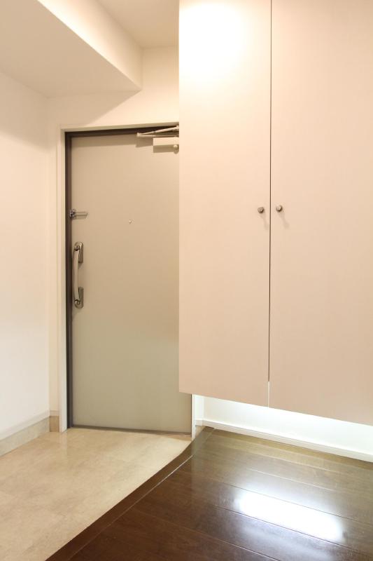 玄関　同タイプ・参考写真