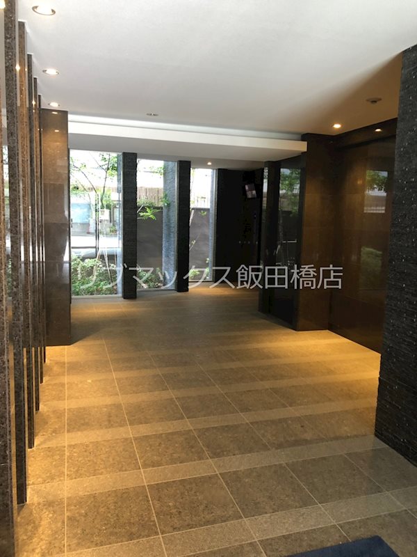ロビー　全物件仲介手数料半月分でご紹介が可能です♪