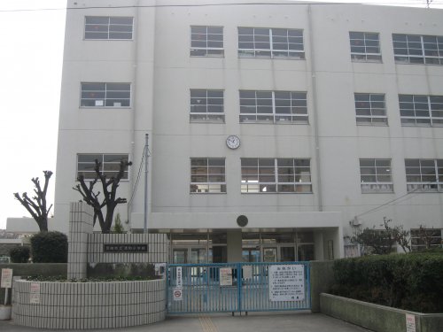 小学校　尼崎市立清和小学校（小学校）まで120m