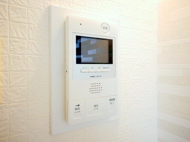 セキュリティ　モニター付きインターホン完備しています♪