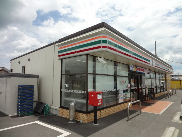 コンビニ　セブンイレブン行橋北泉店（コンビニ）まで747m