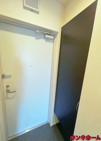 玄関　写真は別のお部屋です。※現況を優先