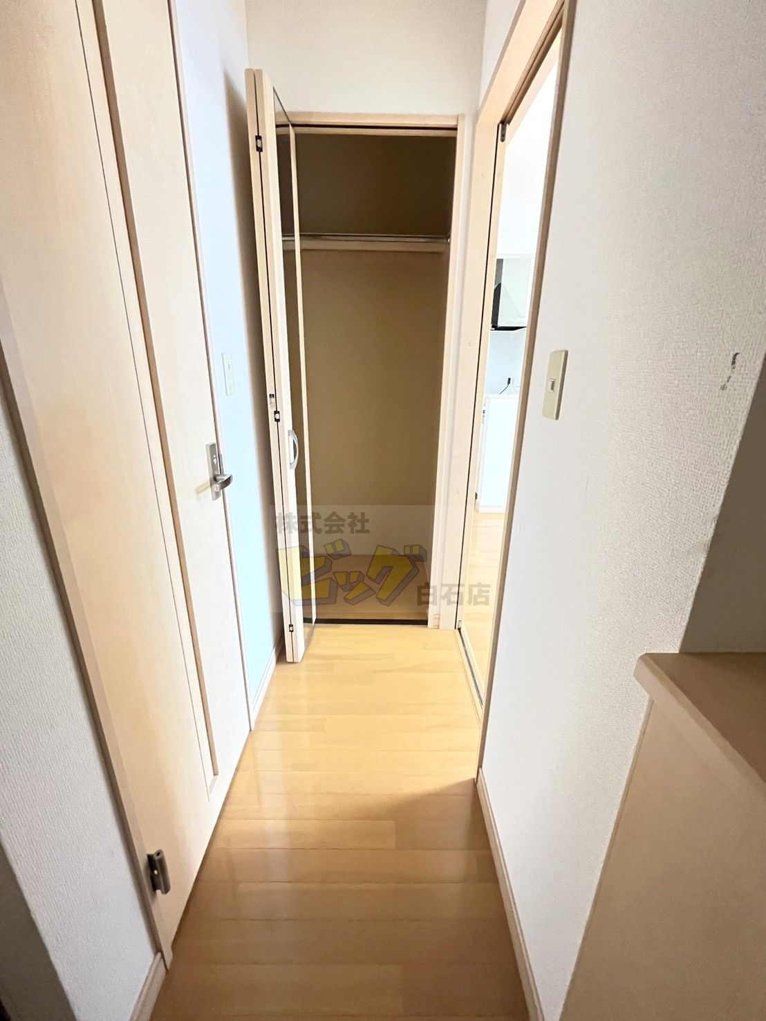 玄関　広々玄関です♪