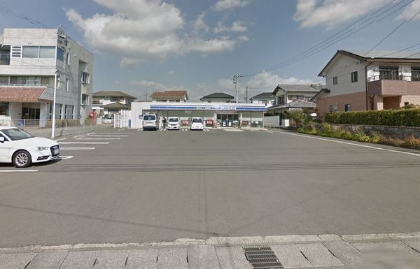 コンビニ　ローソン宮崎下北方町店（コンビニ）まで389m