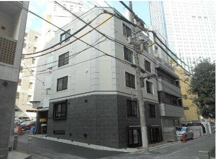 建物外観　建物敷地内LUUP設置あり